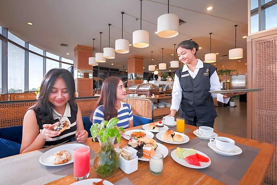 Grand Edge Hotel Semarang