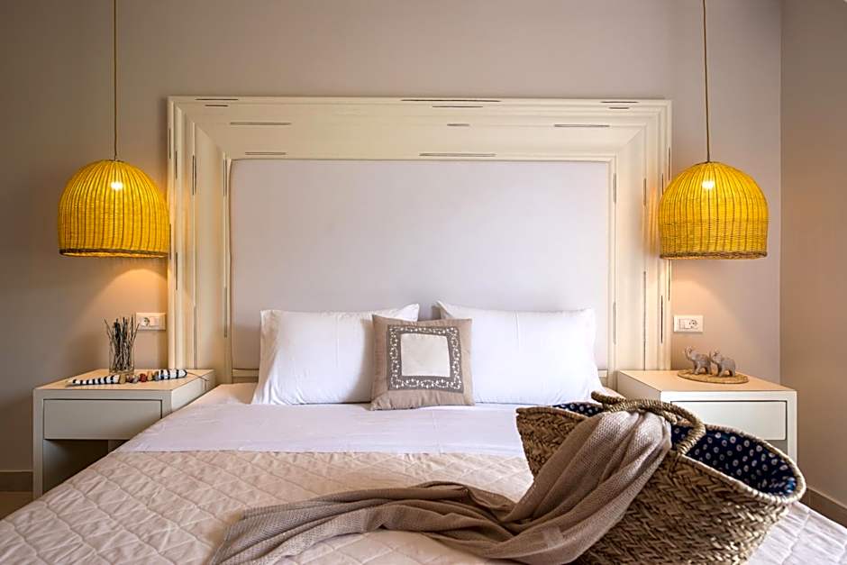 Notos Heights Hotel & Suites