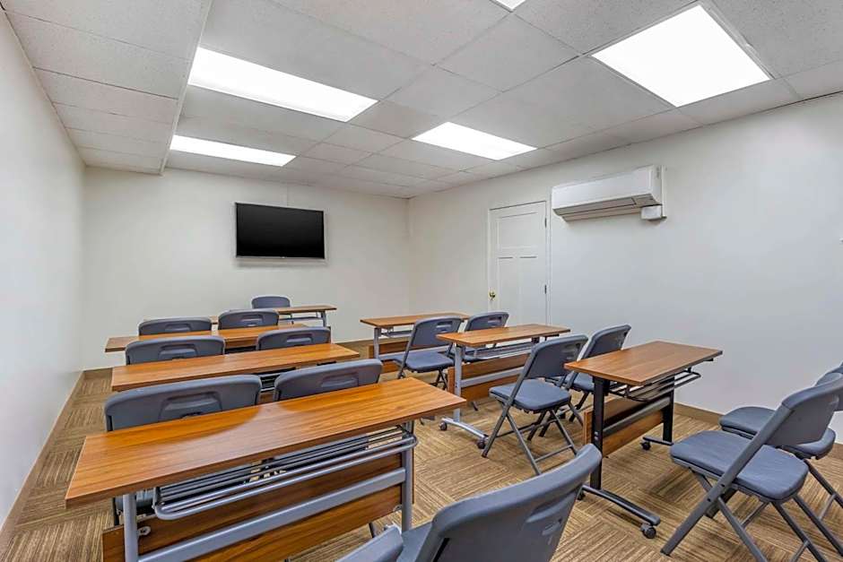 Comfort Inn & Suites Seatac