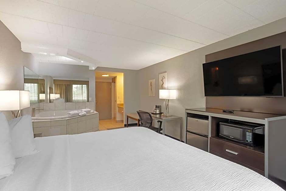 Best Western Plus Reading Inn & Suites