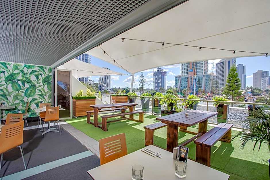 Mantra on View Hotel