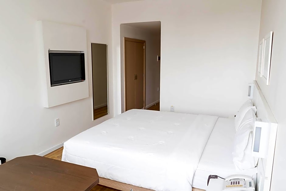 Plaza São Rafael Hotel