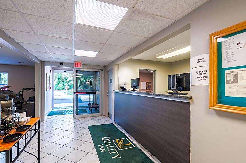 Quality Inn Solomons - Beacon Marina