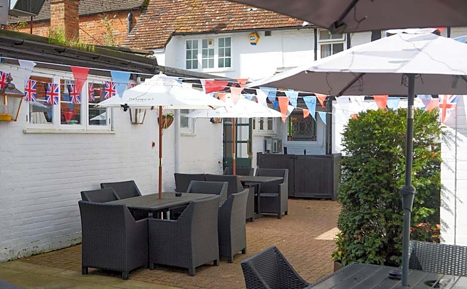 The Bell Hotel Woburn By Greene King Inns