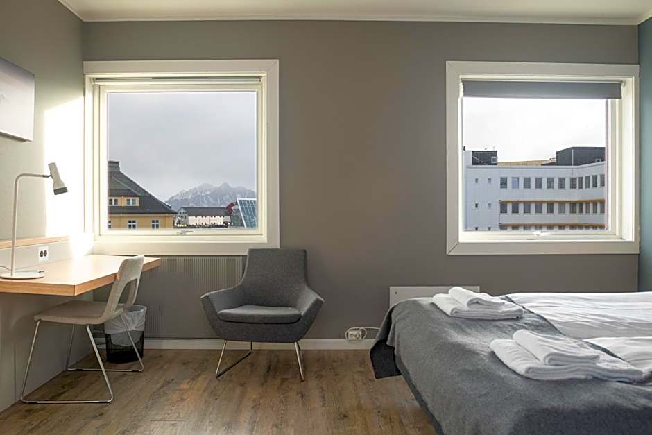 Fast Hotel Svolvær