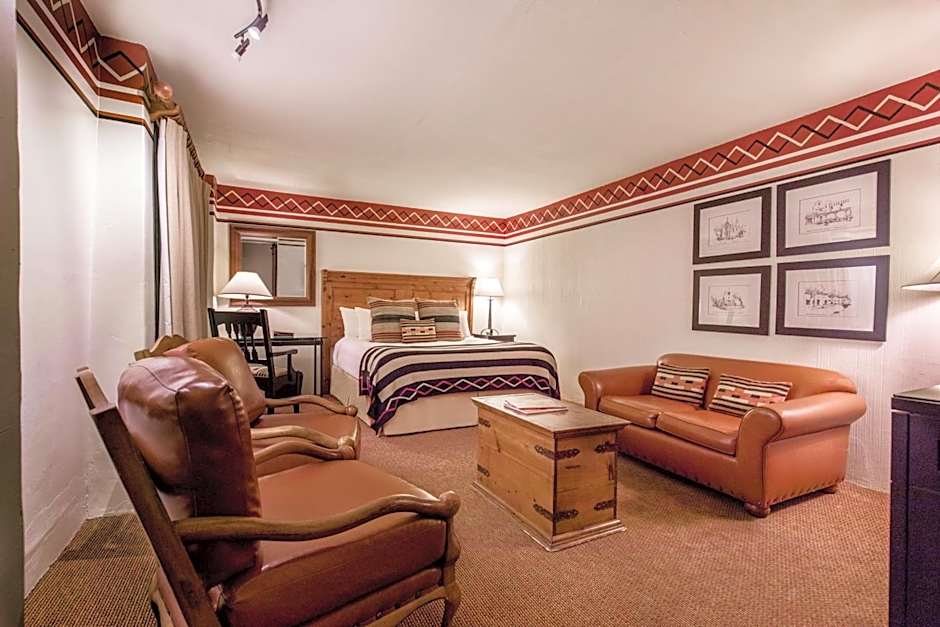 Inn At Loretto