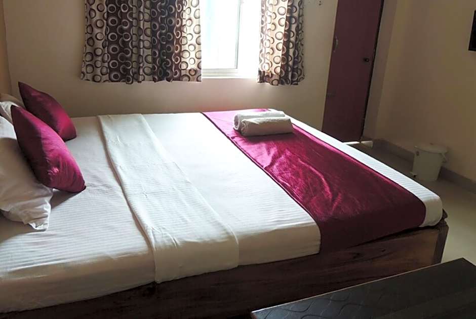 Goroomgo Surya Inn Konark