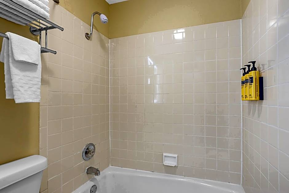 Best Western Plus Altoona Inn