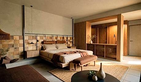Open Plan suite with Sauna and Private Pool