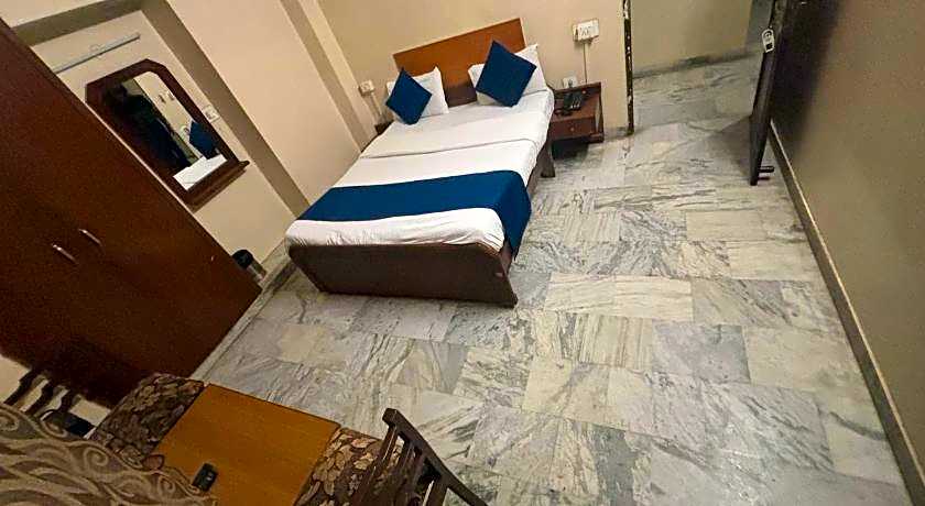 Hotel Raghav Palace
