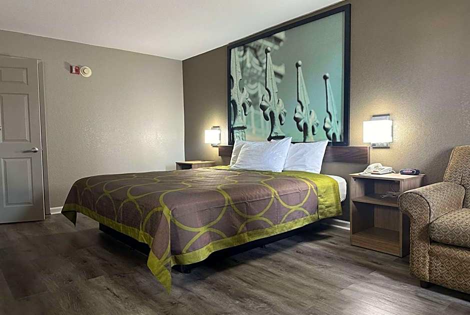 Photo 1 of 9 of 1 King Bed, Mobility Accessible