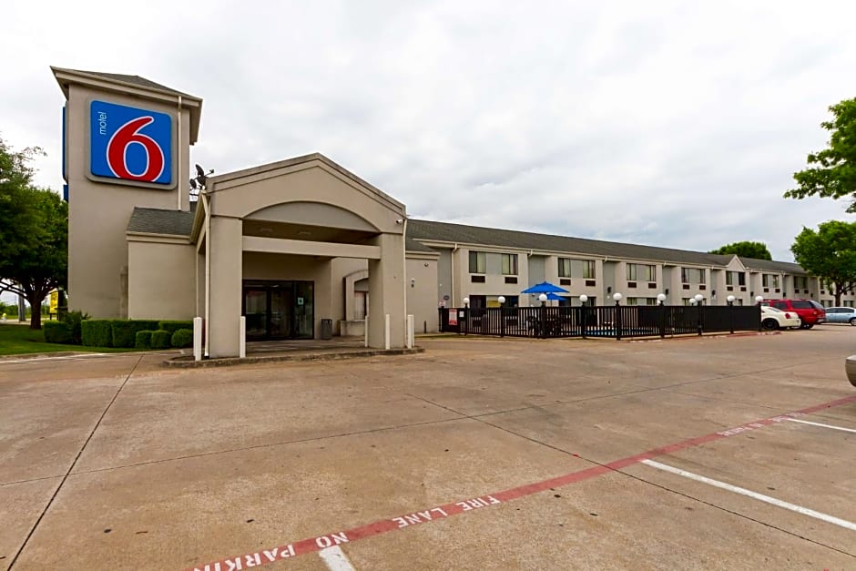 Motel 6-Dallas, TX - Northeast