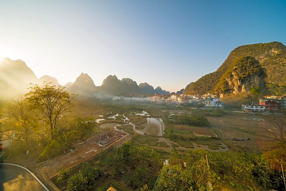Yangshuo Mountain Nest Boutique Hotel