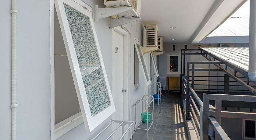 Capital O 1176 J3 Residence Syariah