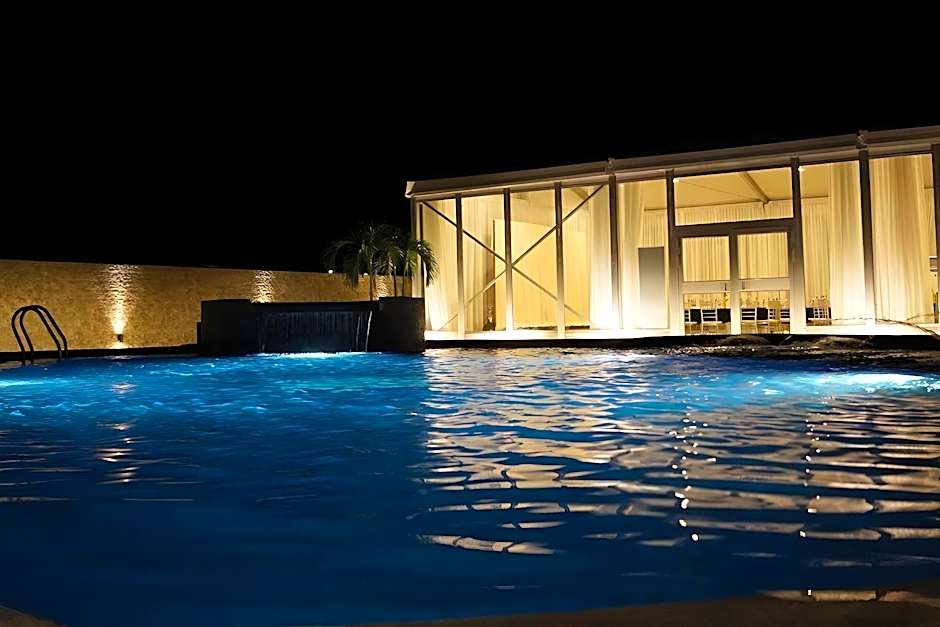 Grand Regal Hotel Davao