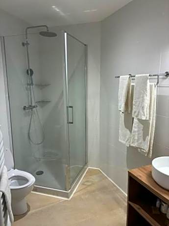 Twin Room with Shared Toilet