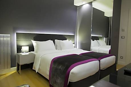 Corner Superior Two-Bedroom Apartment