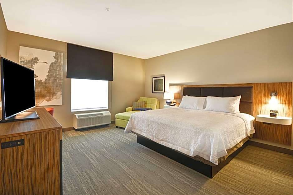 Photo 1 of 4 of 1 King Bed