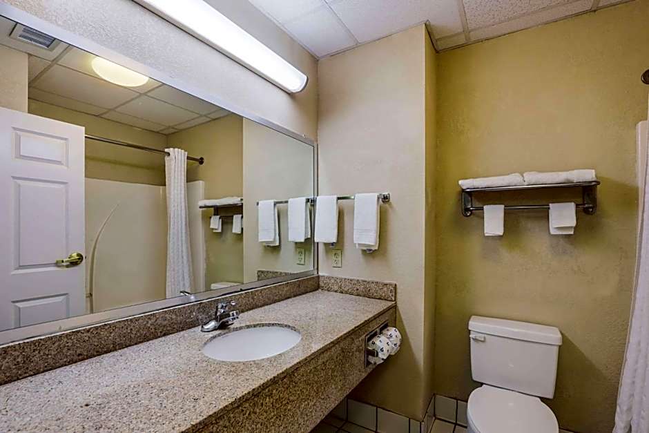 Econo Lodge Inn & Suites - Marianna