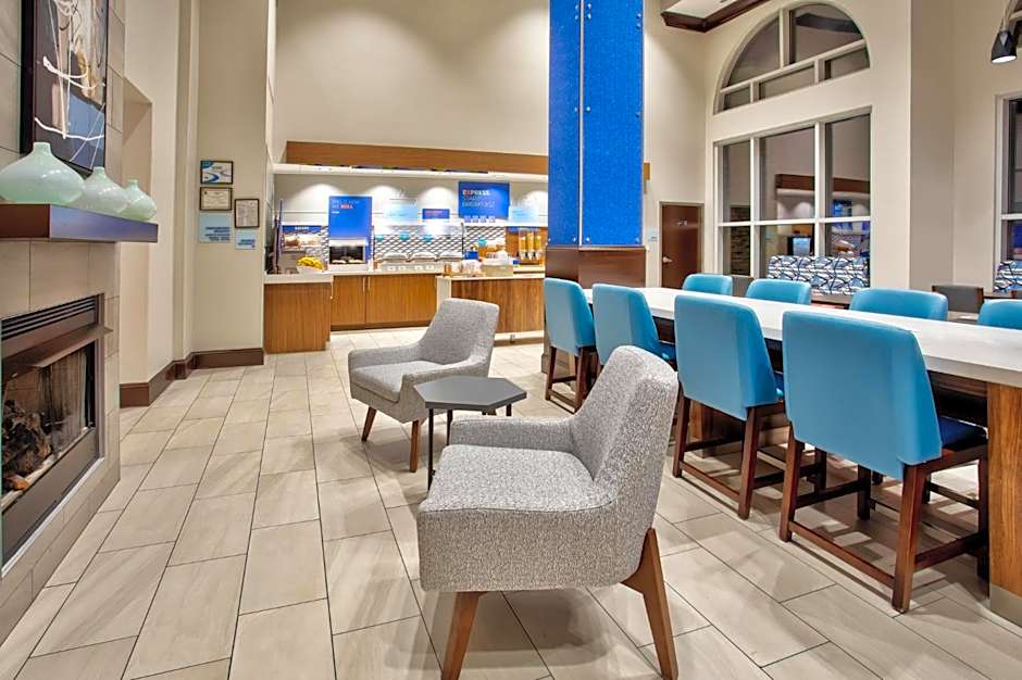 Holiday Inn Express Augusta North By IHG