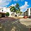 Red Roof Inn & Suites Houston - Hobby Airport