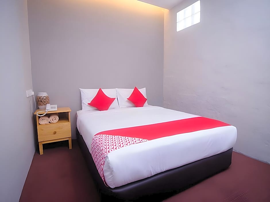 Hotel O Hills Residence