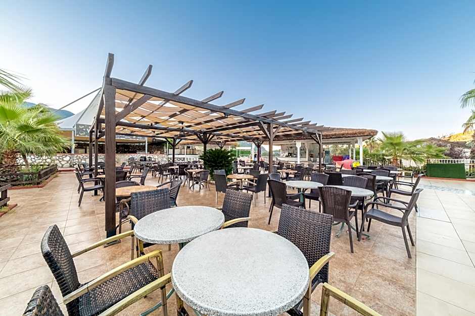 Sahra Su Holiday Village & Spa