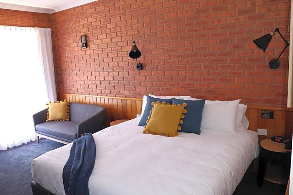 Golden River Motor Inn