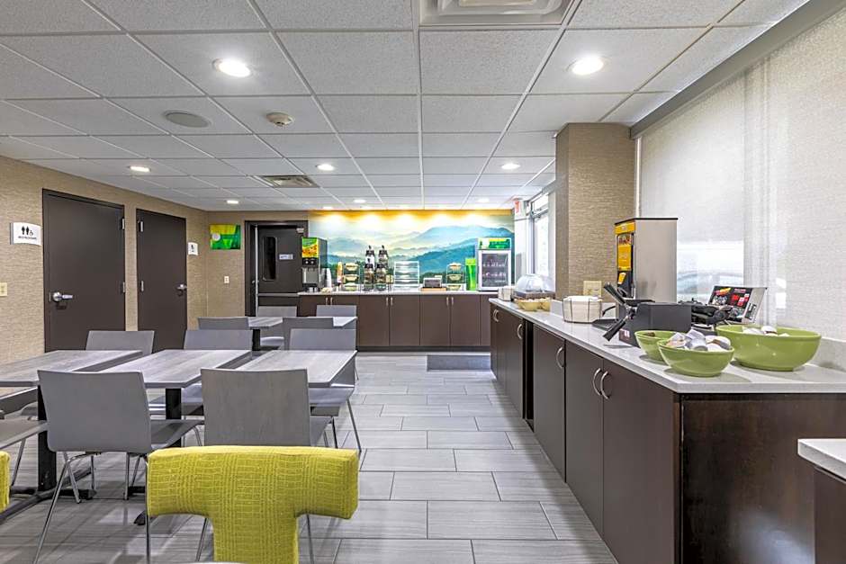 Quality Inn Asheville Downtown Tunnel Rd