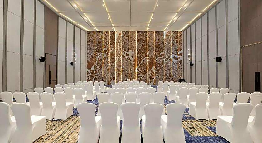 Le Meridien Ahmedabad