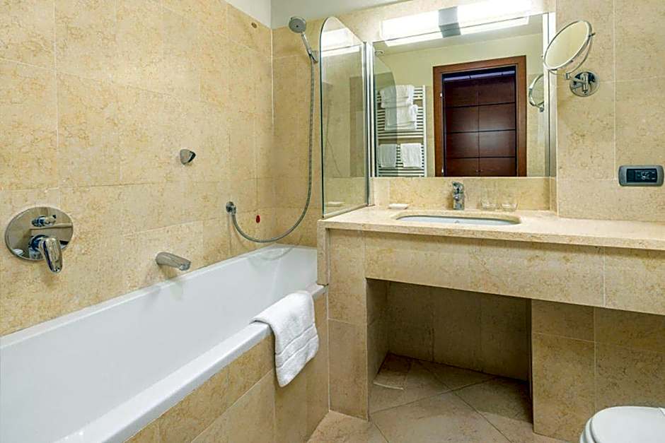 B&B HOTEL Imperia Rossini al Teatro