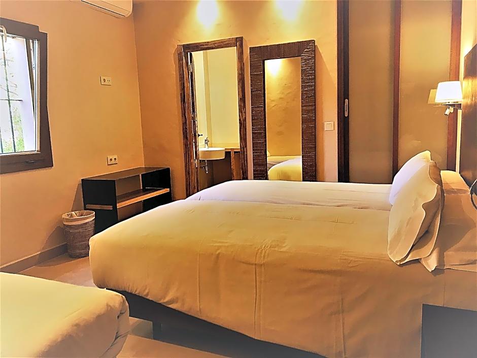 Chillout Hotel Tres Mares