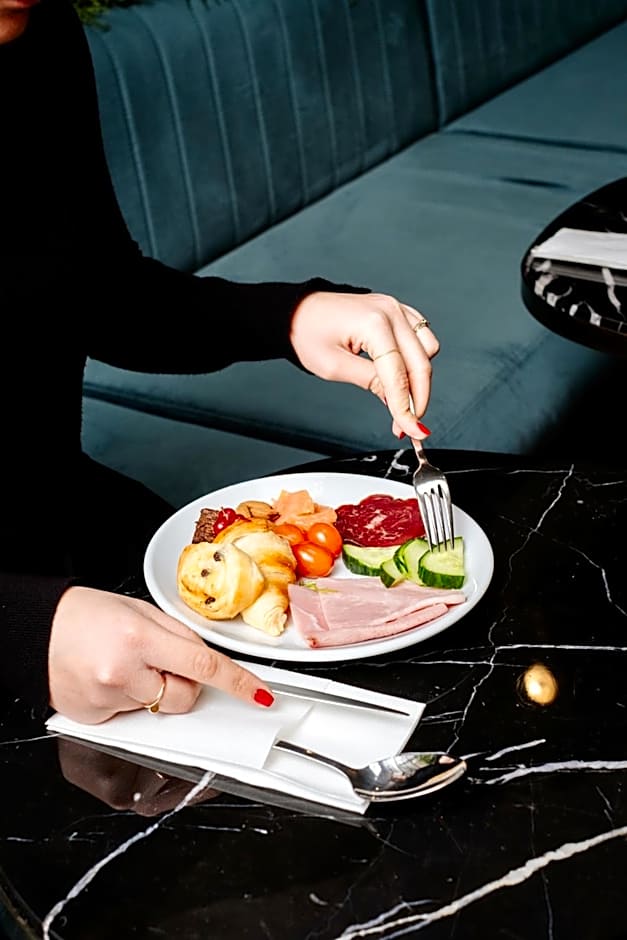 Hotel Paris Neuilly
