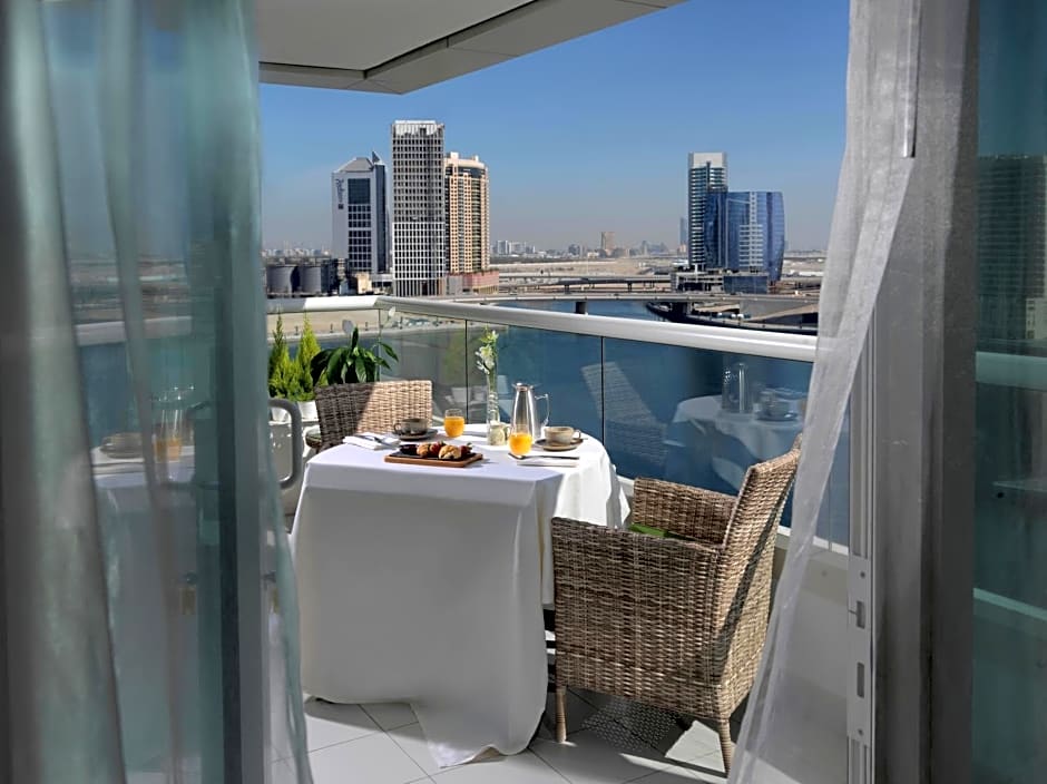 DAMAC Maison Canal Views