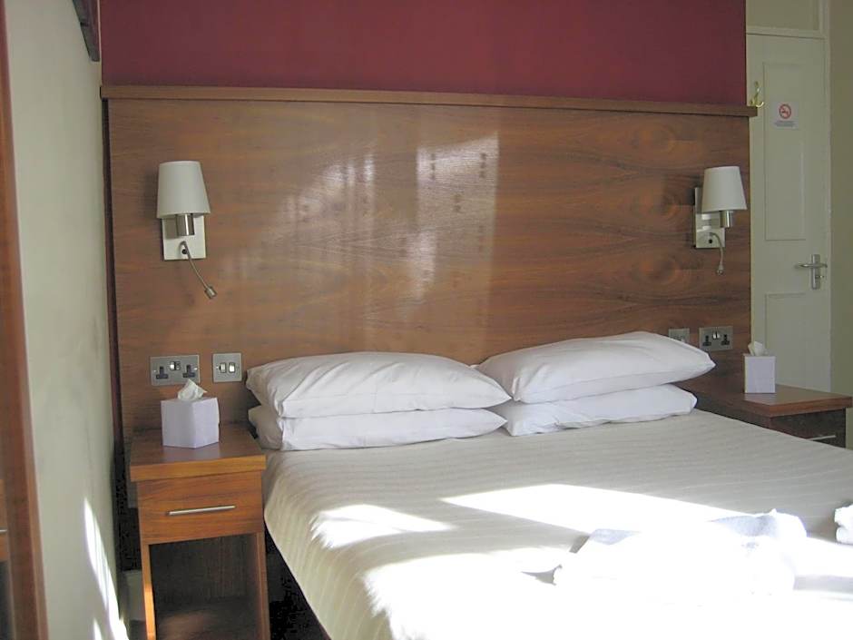 Wheatlands Lodge Hotel