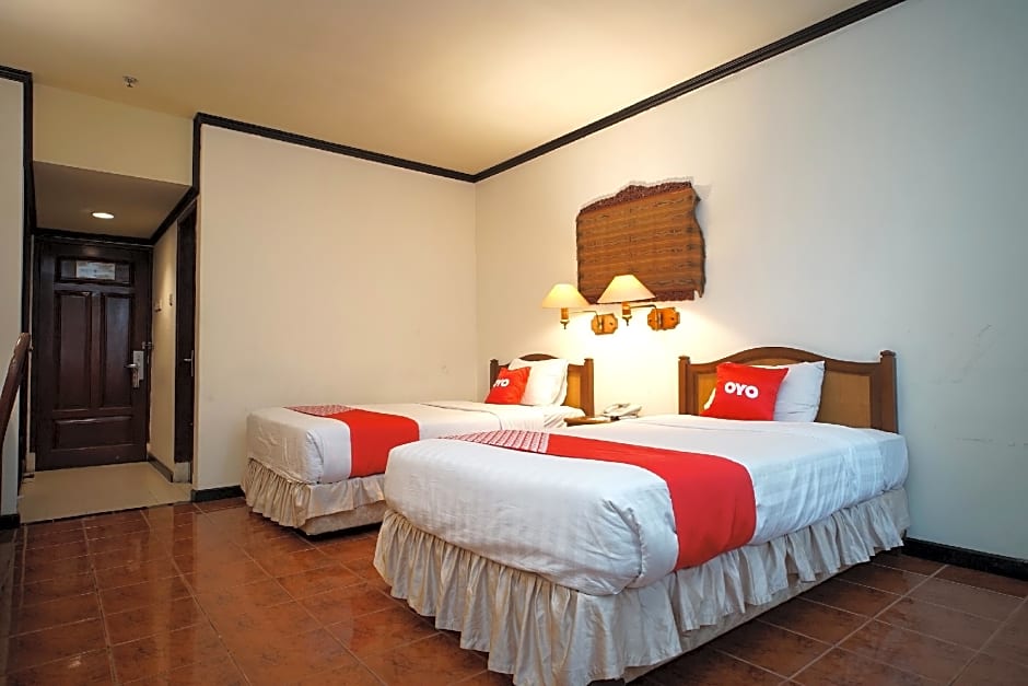 OYO 1735 Adika Bahtera Hotel