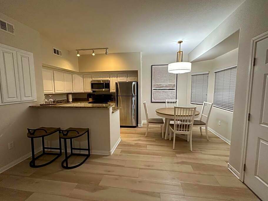 Mesquite Retreat 2 Bd Condo by Cool Properties LLC