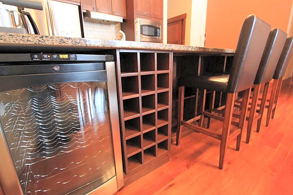 Luxurious 901 Condos by Fernie Central Reservations