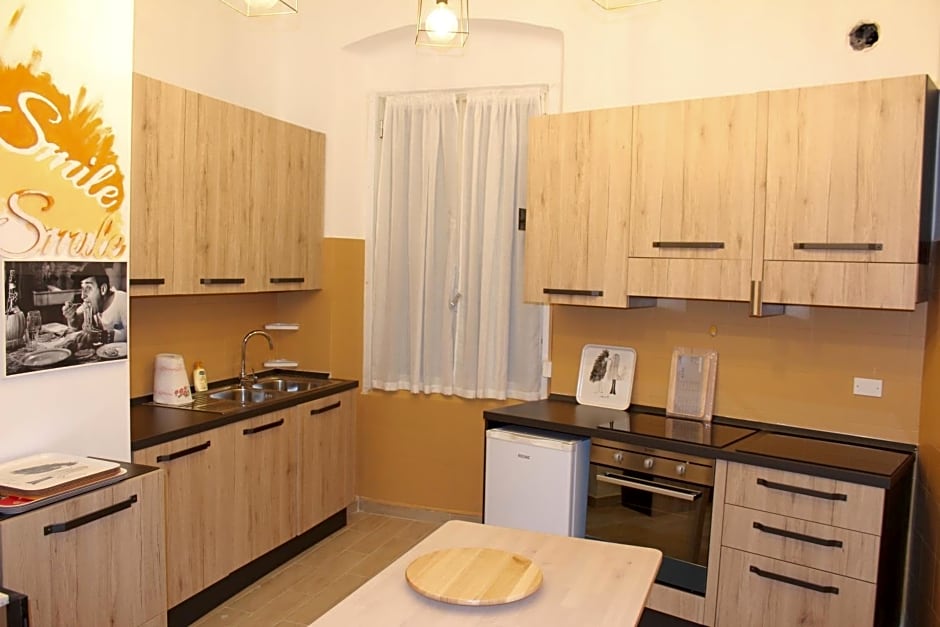 Home Genoa Hostel
