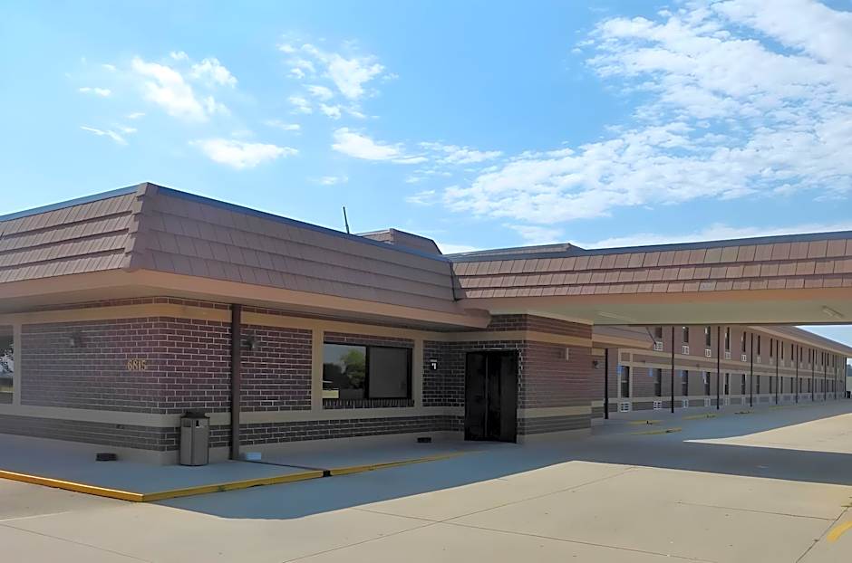 Red Roof Inn & Conference Center Wichita Airport