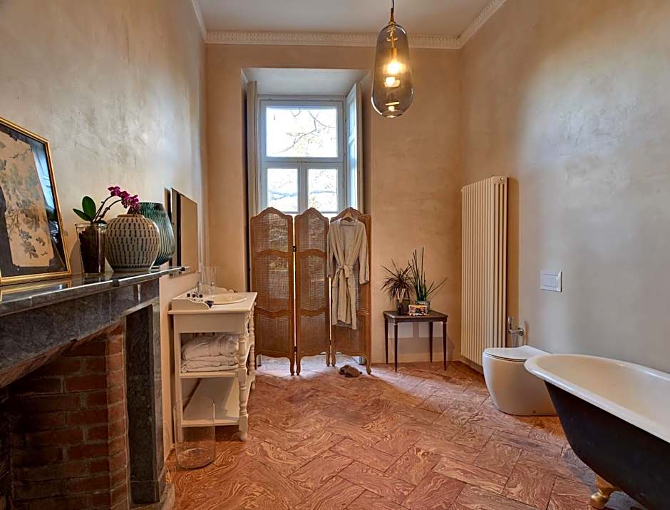 Dandelion Como Suites & Park