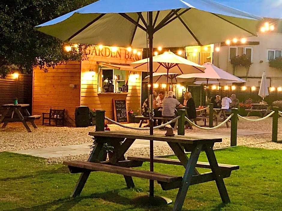 Greyhound Country Inn