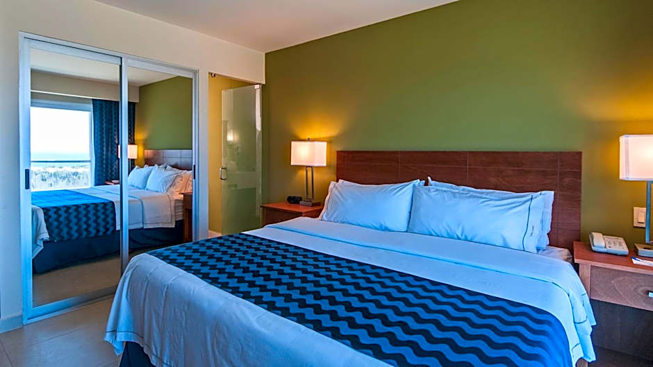 Photo 1 of 6 of 1 King Bed Suite