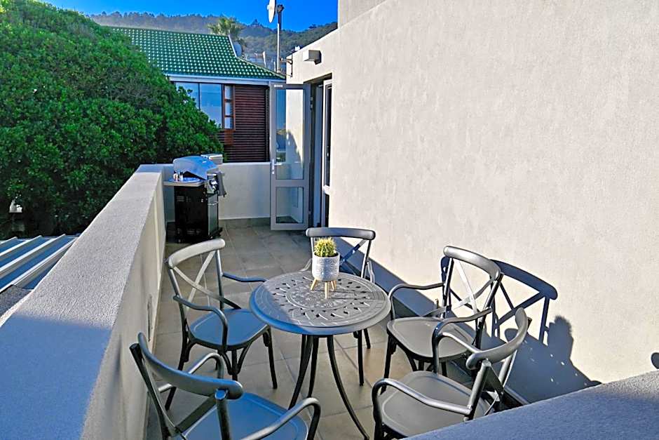 At Last Glentana Beach Manor