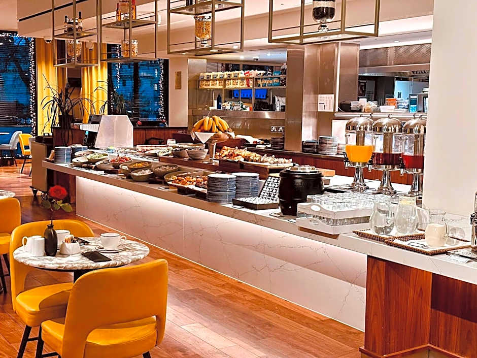 Tower Suites by Blue Orchid