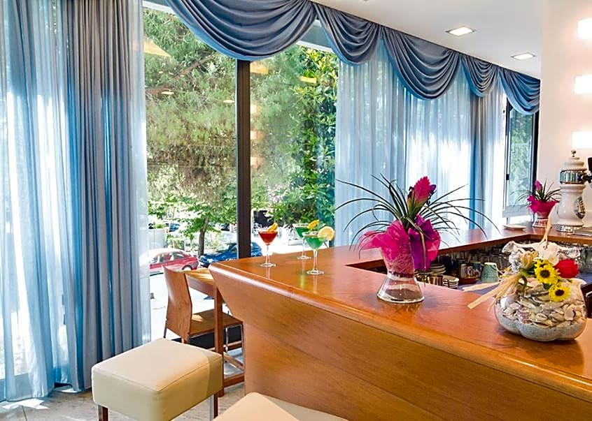 Renzo Hotel