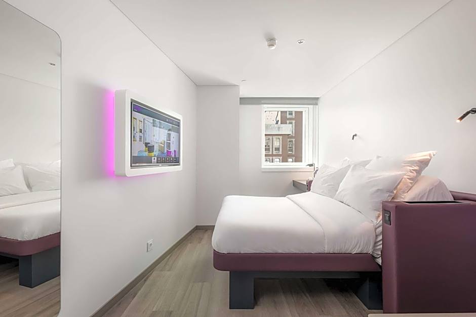 YOTEL Porto