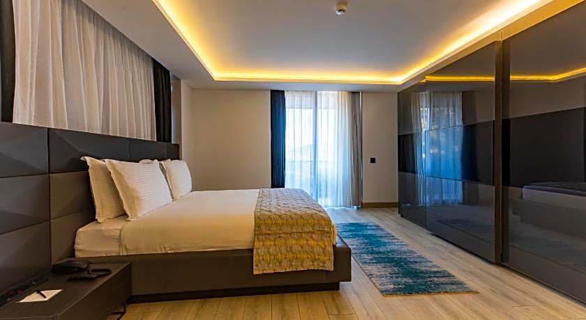 The Nowness Luxury Hotel & Spa