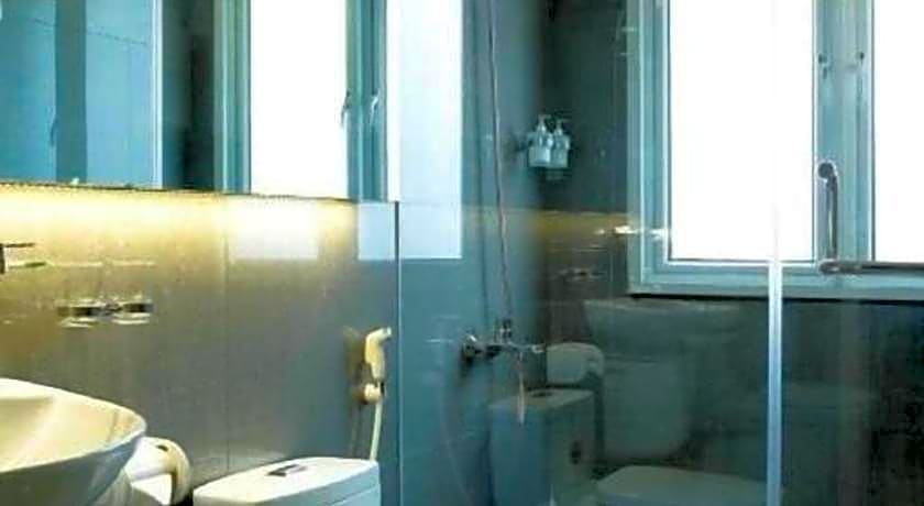 Hung Cuong Hotel