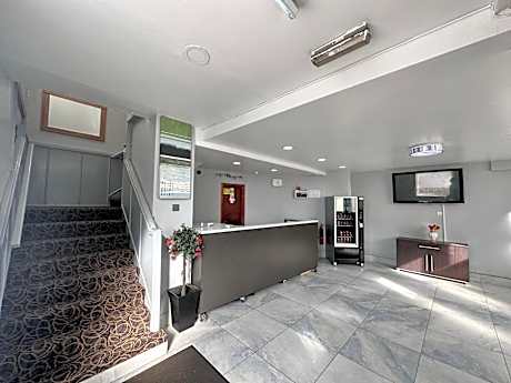 Triple Room with Shared Bathroom